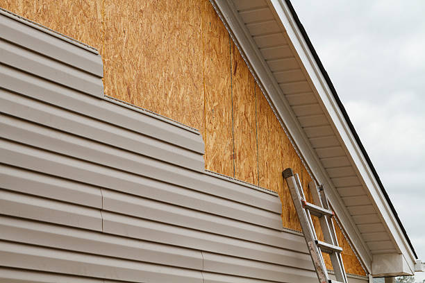 24/7 Emergency Siding Replacement experts in Siloam, NC